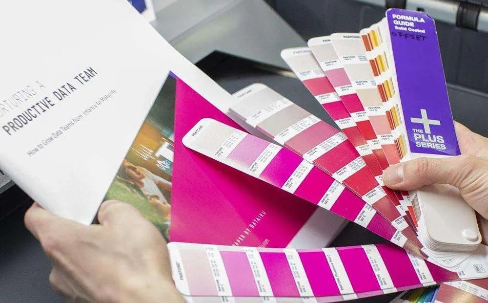 Color sample swatches to choose the right Printing Process & Material